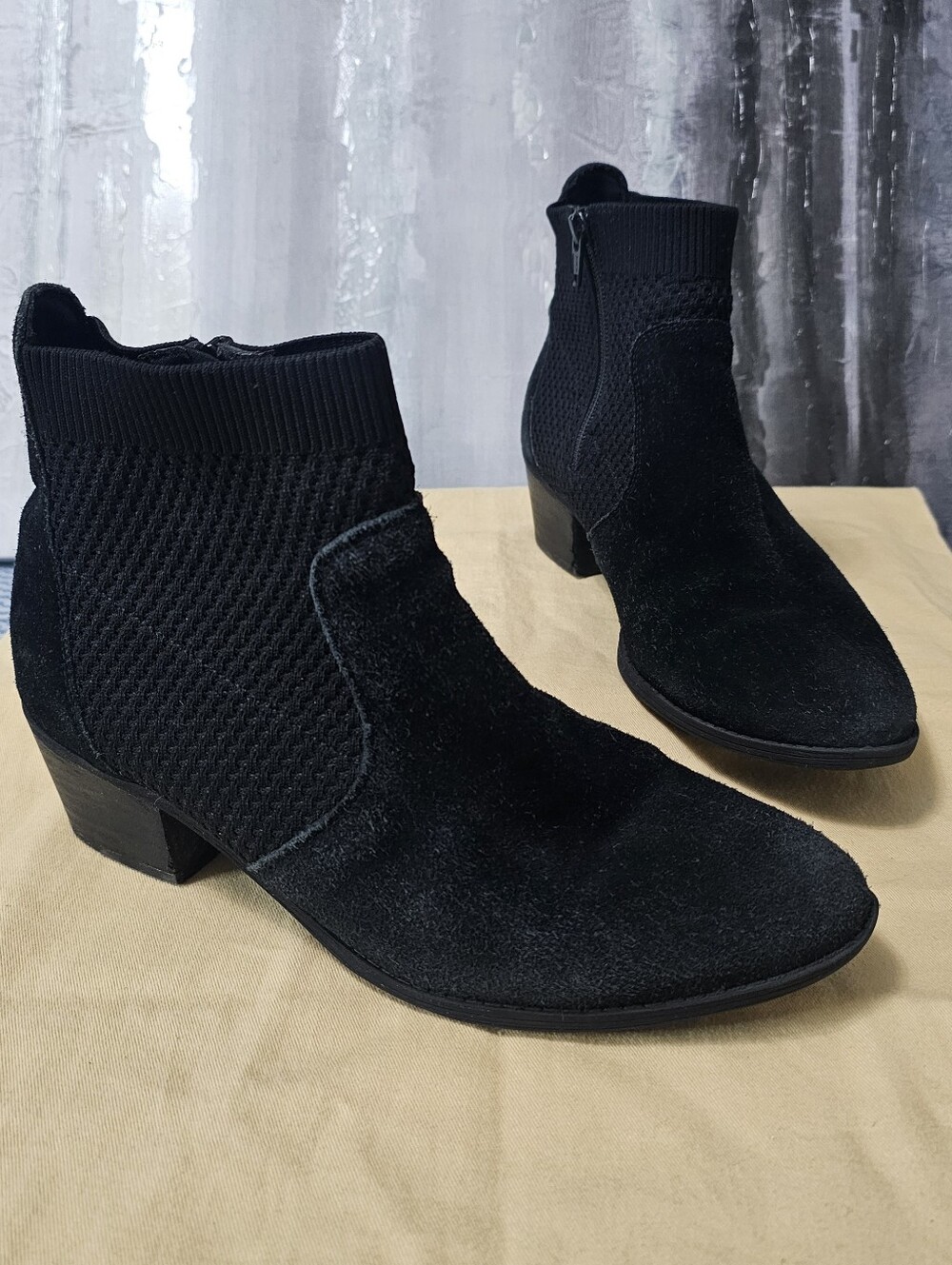 Vionic Zaida Black Suede Sock-Top Ankle Women's Booties - Size 9.5